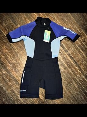 NEW Women's Small Wetsuit Short Sleeve - Sea-Doo Exotic Shorty 3mm Black/Purple